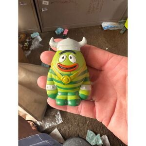 YO GABBA GABBA vintage Viking Brobee figure 1990s. 400s